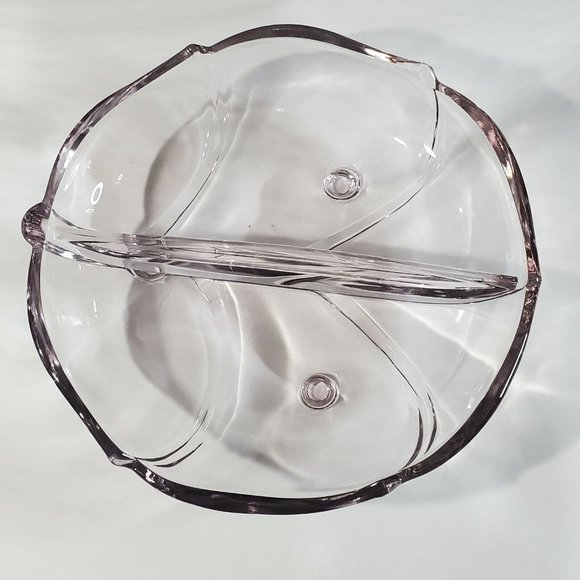 Lilac Pink Glass Round Leaf Divided Relish Dish Candy Bowl scalloped footed 6.5" - Picture 3 of 11